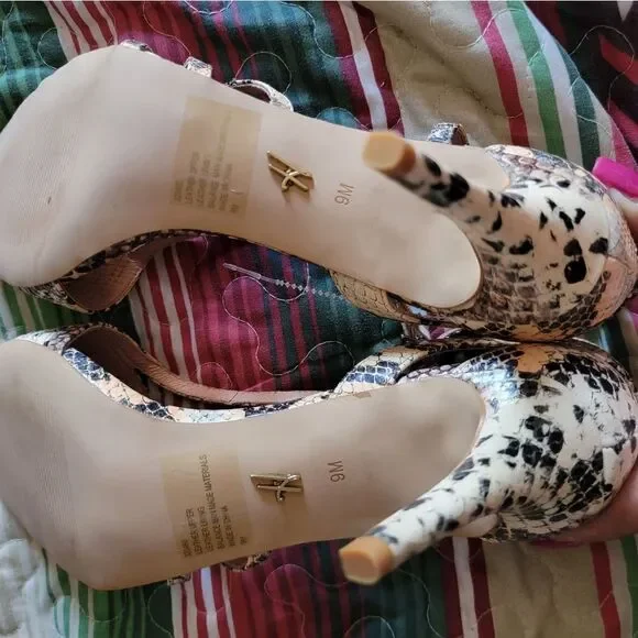 Hal Rubenstein all leather snake print strappy heels (9) - Picture 7 of 12